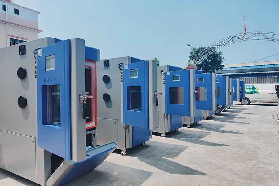 小型恒溫恒濕試（shì）驗機